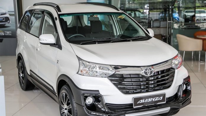 Обновленный минивэн Toyota Avanza 2019 вызвал ажиотажный спрос