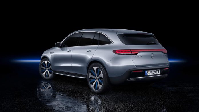 Daimler удваивает персонал на производстве батарей перед выходом электромобиля Mercedes-Benz EQC